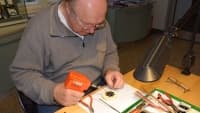 MSBUkázka tradiční výroby černé bižuterie - Vladimír Svatoň, foto MSB 01